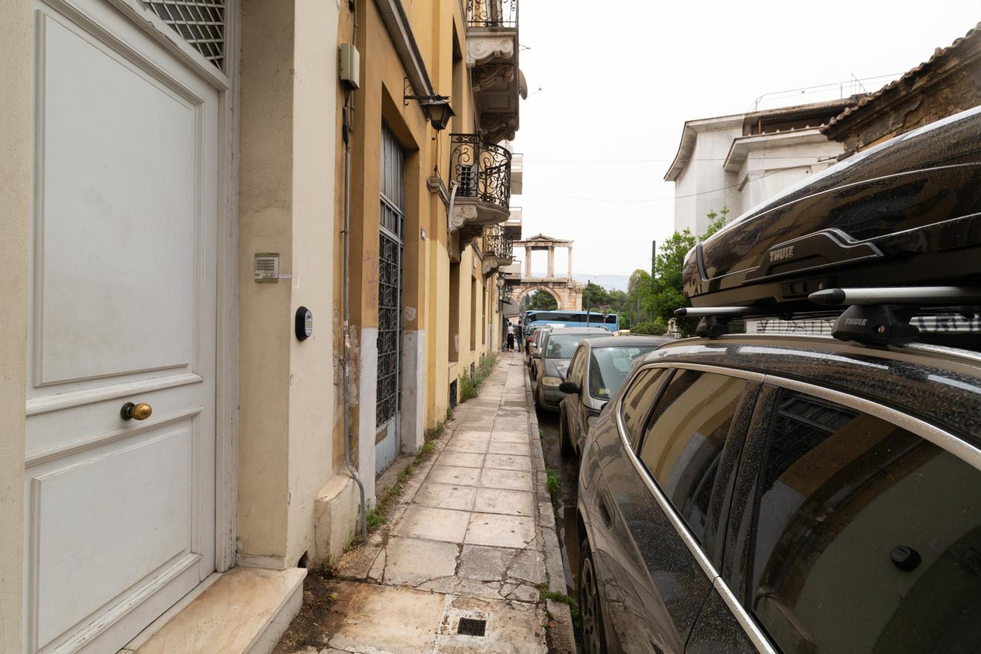 Athenian Gate To Plaka By Athenian Homes Екстериор снимка